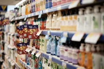 super-market