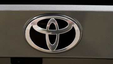 Toyota: &Tau;&omicron; &kappa;ό&sigma;&tau;&omicron;&sigmaf; &tau;&eta;&sigmaf; &sigma;ύ&gamma;&kappa;&rho;&omicron;&upsilon;&sigma;&eta;&sigmaf; &sigma;&tau;&eta; &Mu;έ&sigma;&eta; &Alpha;&nu;&alpha;&tau;&omicron;&lambda;ή &phi;&tau;ά&nu;&epsilon;&iota; &tau;&alpha; 4,2 &delta;&iota;&sigma;. &delta;&omicron;&lambda;ά&rho;&iota;&alpha; &gamma;&iota;&alpha; &tau;&eta;&nu; &alpha;&upsilon;&tau;&omicron;&kappa;&iota;&nu;&eta;&tau;&omicron;&beta;&iota;&omicron;&mu;&eta;&chi;&alpha;&nu;ί&alpha;
