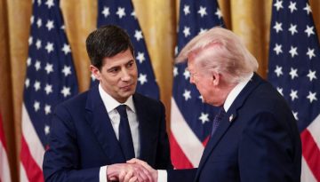Ο Κέβιν Γουόρς ορκίστηκε νέος πρόεδρος της Fed – Οι προκλήσεις και οι πιέσεις Τραμπ για τα επιτόκια