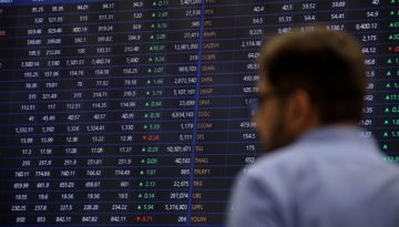 &Chi;&rho;&eta;&mu;&alpha;&tau;&iota;&sigma;&tau;ή&rho;&iota;&omicron;: &Sigma;&tau;&iota;&sigmaf; 2.351,80 &mu;&omicron;&nu;ά&delta;&epsilon;&sigmaf; &omicron; &Gamma;&epsilon;&nu;&iota;&kappa;ό&sigmaf; &Delta;&epsilon;ί&kappa;&tau;&eta;&sigmaf; &Tau;&iota;&mu;ώ&nu;, &mu;&epsilon; &pi;&tau;ώ&sigma;&eta; 0,77%