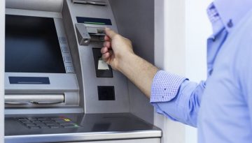 Πληρώνονται τα 150 ευρώ ανά παιδί – Τι ώρα θα εμφανιστούν τα λεφτά στον λογαριασμό σας