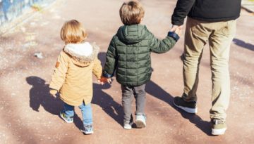 «Κλείδωσε» από Δόμνα Μιχαηλίδου η μέρα πληρωμής του έκτακτου επιδόματος παιδιού 150 ευρώ