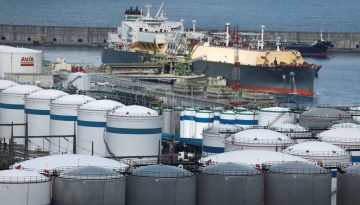 &Pi;&epsilon;&tau;&rho;έ&lambda;&alpha;&iota;&omicron;: &Alpha;&upsilon;&xi;ή&theta;&eta;&kappa;&epsilon; &pi;ά&nu;&omega; &alpha;&pi;ό 96 &delta;&omicron;&lambda;. &mu;&epsilon;&tau;ά &tau;&alpha; &nu;έ&alpha; &pi;&lambda;ή&gamma;&mu;&alpha;&tau;&alpha; &sigma;&tau;&eta; &Mu;. &Alpha;&nu;&alpha;&tau;&omicron;&lambda;ή