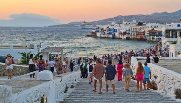 &Delta;&omega;&delta;&epsilon;&kappa;ά&nu;&eta;&sigma;&alpha;: &Alpha;&nu;&theta;&epsilon;&kappa;&tau;&iota;&kappa;ή &eta; &tau;&omicron;&upsilon;&rho;&iota;&sigma;&tau;&iota;&kappa;ή &zeta;ή&tau;&eta;&sigma;&eta; &ndash; &Theta;&epsilon;&tau;&iota;&kappa;ά &mu;&eta;&nu;ύ&mu;&alpha;&tau;&alpha; &alpha;&pi;ό &Kappa;ά&rho;&pi;&alpha;&theta;&omicron;, &Lambda;&epsilon;&iota;&psi;&omicron;ύ&sigmaf; &kappa;&alpha;&iota; &Alpha;&sigma;&tau;&upsilon;&pi;ά&lambda;&alpha;&iota;&alpha;