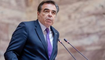 Μαργαρίτης Σχοινάς στο mononews: Η Ελλάδα έχει πληρώσει ακριβά τον διχασμό, τον λαϊκισμό και τις εύκολες υποσχέσεις