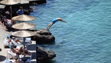 Τουρισμός για Όλους 2026: Βγήκε το ΦΕΚ για το νέο voucher διακοπών έως €600, πότε οι αιτήσεις