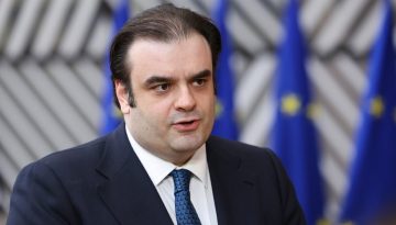 &Pi;&iota;&epsilon;&rho;&rho;&alpha;&kappa;ά&kappa;&eta;&sigmaf;: &Eta; &Epsilon;&upsilon;&rho;&omega;&pi;&alpha;ϊ&kappa;ή &Epsilon;&pi;&iota;&tau;&rho;&omicron;&pi;ή &alpha;&phi;&alpha;&iota;&rho;&epsilon;ί &tau;&eta;&nu; &Epsilon;&lambda;&lambda;ά&delta;&alpha; &alpha;&pi;ό &tau;&eta; &lambda;ί&sigma;&tau;&alpha; &tau;&omega;&nu; &chi;&omega;&rho;ώ&nu; &pi;&omicron;&upsilon; &epsilon;&mu;&phi;&alpha;&nu;ί&zeta;&omicron;&upsilon;&nu; &mu;&alpha;&kappa;&rho;&omicron;&omicron;&iota;&kappa;&omicron;&nu;&omicron;&mu;&iota;&kappa;έ&sigmaf; &alpha;&nu;&iota;&sigma;&omicron;&rho;&rho;&omicron;&pi;ί&epsilon;&sigmaf;