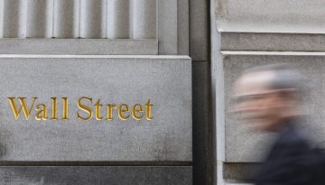 Μεικτά πρόσημα στη Wall Street, στα 150 δολ. η μετοχή της SpaceX