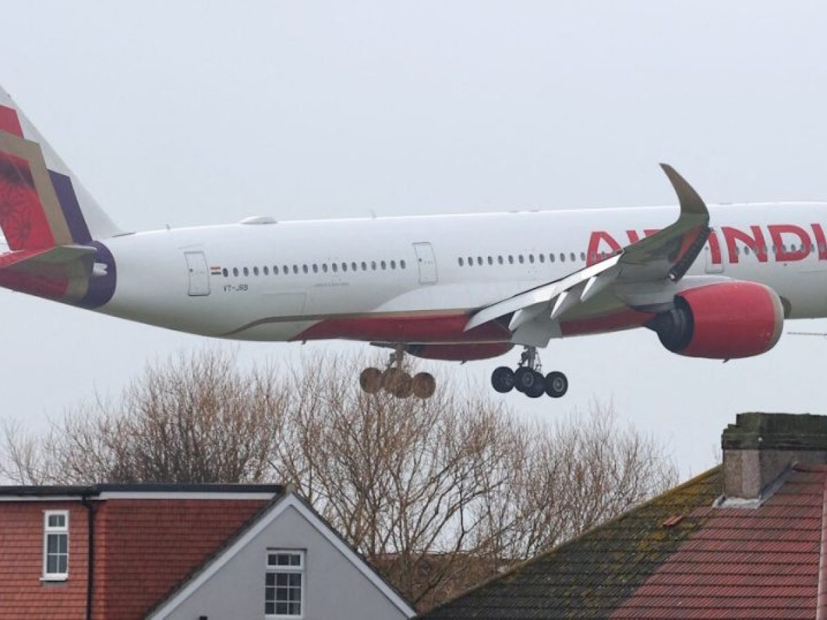 Η Air India εγκαινιάζει εισιτήριο χωρίς γεύμα για να μειώσει κόστη και να απαντήσει στον ανταγωνισμό