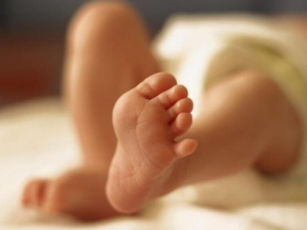 Δημογραφική συρρίκνωση: Μειωμένες κατά 4,2% πέρυσι οι γεννήσεις