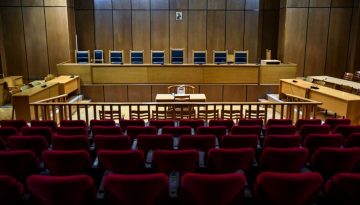 Μάχη με το στοκ των φορολογικών δικών, κίνητρα για συμβιβασμό εκτός δικαστηρίων