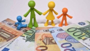 &Epsilon;&kappa;&tau;&alpha;&kappa;&tau;&omicron; &epsilon;&pi;ί&delta;&omicron;&mu;&alpha;: &Mu;έ&chi;&rho;&iota; &tau;&iota;&sigmaf; 30 &Iota;&omicron;&upsilon;&nu;ί&omicron;&upsilon; &tau;&alpha; 150 &epsilon;&upsilon;&rho;ώ &gamma;&iota;&alpha; &kappa;ά&theta;&epsilon; &pi;&alpha;&iota;&delta;ί &ndash; &Omicron;&iota; &delta;&iota;&kappa;&alpha;&iota;&omicron;ύ&chi;&omicron;&iota;