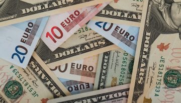 Το ευρώ ενισχύεται 0,06% στo 1,1465 δολάριo