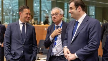 Eurogroup: &Delta;&eta;&mu;&omicron;&sigma;&iota;&omicron;&nu;&omicron;&mu;&iota;&kappa;ή &pi;&epsilon;&iota;&theta;&alpha;&rho;&chi;ί&alpha;, &epsilon;&nu;&epsilon;&rho;&gamma;&epsilon;&iota;&alpha;&kappa;ή &alpha;&sigma;&phi;ά&lambda;&epsilon;&iota;&alpha; &kappa;&alpha;&iota; &psi;&eta;&phi;&iota;&alpha;&kappa;ή &kappa;&upsilon;&rho;&iota;&alpha;&rho;&chi;ί&alpha; &sigma;&tau;&eta;&nu; &alpha;&tau;&zeta;έ&nu;&tau;&alpha;&nbsp;