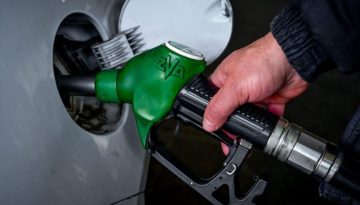 Καύσιμα: «Βουτιά» για τη βενζίνη κάτω από τα 2 ευρώ – Αποκλιμάκωση τιμών και στην Κρήτη