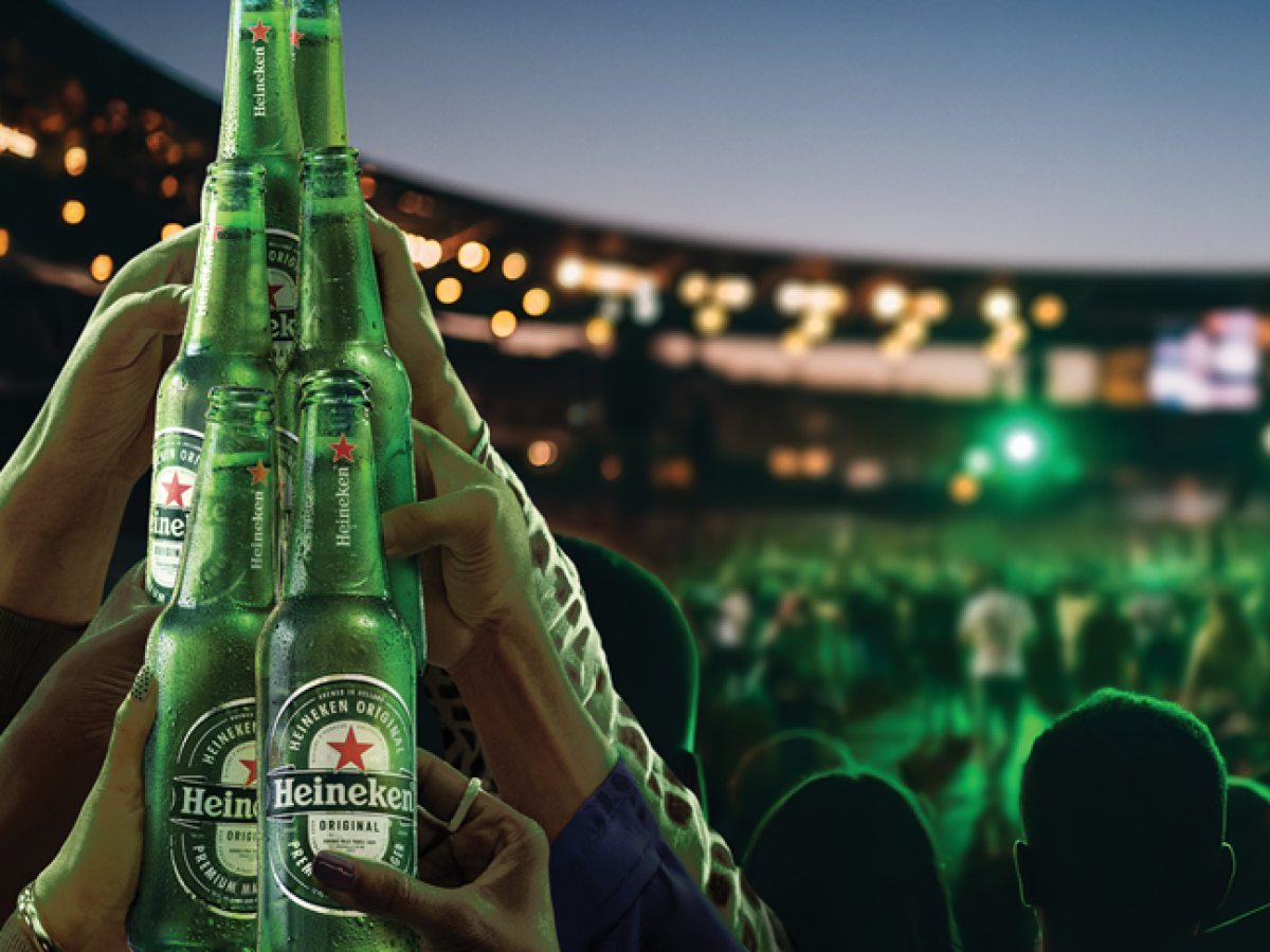 Η Heineken® παρουσιάζει την καμπάνια “Οι φανς έχουν περισσότερους φίλους”