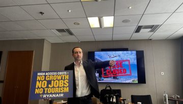 Φουντώνει ο πόλεμος Ryanair κατά Fraport, αφορμή η αύξηση τελών στο αεροδρόμιο Καλαμάτας