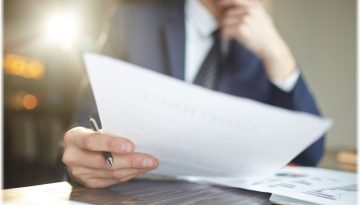 ΤτΕ: Οριακή μείωση των δανείων που διαχειρίζονται οι servicers