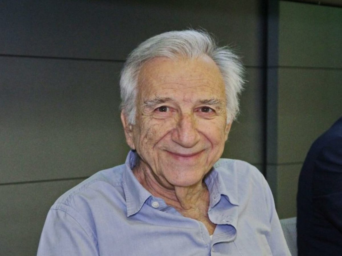 Πέθανε ο Κωνσταντίνος Κουβαράς, συνιδρυτής και αναπληρωτής πρόεδρος της ΑΒΑΞ