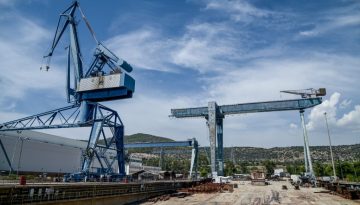 &Epsilon;&lambda;&lambda;&eta;&nu;&iota;&kappa;ά &nu;&alpha;&upsilon;&pi;&eta;&gamma;&epsilon;ί&alpha;: &Epsilon;&pi;&epsilon;&nu;&delta;ύ&omicron;&upsilon;&nu; &sigma;&epsilon; &delta;&iota;&epsilon;&theta;&nu;&epsilon;ί&sigmaf; &sigma;&upsilon;&nu;&epsilon;&rho;&gamma;&alpha;&sigma;ί&epsilon;&sigmaf; &kappa;&alpha;&iota; &delta;&iota;&epsilon;&kappa;&delta;&iota;&kappa;&omicron;ύ&nu; &rho;ό&lambda;&omicron; &sigma;&tau;&omicron; &epsilon;&upsilon;&rho;&omega;&pi;&alpha;ϊ&kappa;ό &alpha;&mu;&upsilon;&nu;&tau;&iota;&kappa;ό &omicron;&iota;&kappa;&omicron;&sigma;ύ&sigma;&tau;&eta;&mu;&alpha;