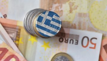 &Upsilon;&pi;&epsilon;&rho;&delta;&iota;&pi;&lambda;ά&sigma;&iota;&omicron; &rho;&upsilon;&theta;&mu;ό &alpha;&nu;ά&pi;&tau;&upsilon;&xi;&eta;&sigmaf; &alpha;&pi;ό &tau;&eta;&nu; &Epsilon;&Epsilon; &pi;έ&tau;&upsilon;&chi;&epsilon; &eta; &Epsilon;&lambda;&lambda;ά&delta;&alpha; &ndash; &laquo;&Alpha;&nu;&theta;&epsilon;&kappa;&tau;&iota;&kappa;ή&raquo; ά&nu;&omicron;&delta;&omicron;&sigmaf; &tau;&omicron;&upsilon; &Alpha;&Epsilon;&Pi; &kappa;&alpha;&tau;ά 2% &pi;&alpha;&rho;ά &tau;&omicron;&nu; &pi;ό&lambda;&epsilon;&mu;&omicron; &sigma;&tau;&omicron;&nu; &Kappa;ό&lambda;&pi;&omicron;