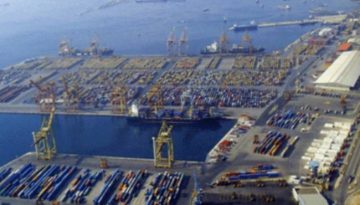 Αυξάνεται η διακίνηση containers μέσω λιμανιού Πειραιά – Πού κινούνται οι ναύλοι
