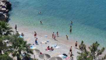 &Kappa;&omicron;&iota;&nu;&omega;&nu;&iota;&kappa;ό&sigmaf; &tau;&omicron;&upsilon;&rho;&iota;&sigma;&mu;ό&sigmaf;: &Alpha;&nu;&omicron;&iota;&xi;&epsilon; &eta; &laquo;&chi;&rho;&upsilon;&sigma;ή&raquo; &lambda;ί&sigma;&tau;&alpha; &delta;&iota;&kappa;&alpha;&iota;&omicron;ύ&chi;&omega;&nu; &tau;&omicron;&upsilon; &Omicron;&Pi;&Epsilon;&Kappa;&Alpha;