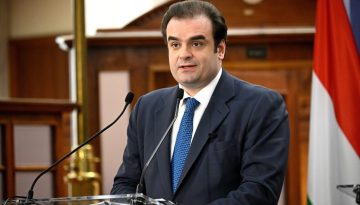 Πιερρακάκης: Το Eurogroup στηρίζει την ένταξη της Ουγγαρίας στο ευρώ – Μαγιάρ: Θα πετύχουμε τα κριτήρια για ένταξη έως το 2030