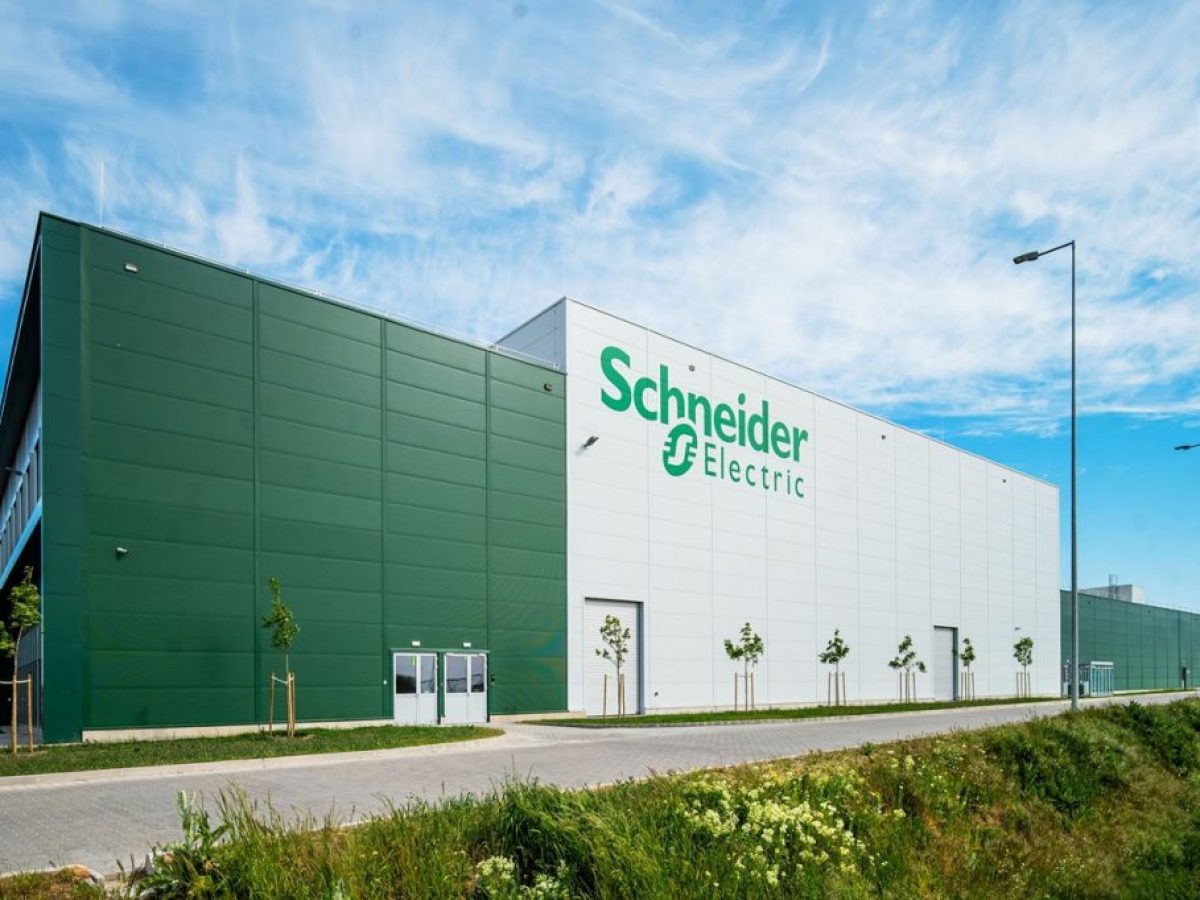 Schneider Electric: Νέα σειρά ψυκτικών μονάδων Uniflair XCA