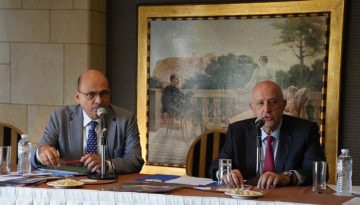 &Theta;&epsilon;&omicron;&delta;&omega;&rho;ό&pi;&omicron;&upsilon;&lambda;&omicron;&sigmaf; (&Sigma;&Epsilon;&Beta;): &Omicron;&iota; &epsilon;&theta;&nu;&iota;&kappa;έ&sigmaf; &kappa;&upsilon;&beta;&epsilon;&rho;&nu;ή&sigma;&epsilon;&iota;&sigmaf; &sigma;&tau;&eta;&nu; &Epsilon;&Epsilon; &nu;&alpha; &beta;&omicron;&eta;&theta;ή&sigma;&omicron;&upsilon;&nu; &sigma;&tau;&omicron; &kappa;ό&sigma;&tau;&omicron;&sigmaf; &epsilon;&nu;έ&rho;&gamma;&epsilon;&iota;&alpha;&sigmaf;