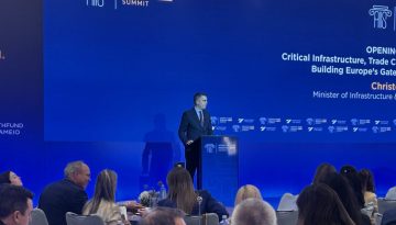 Χρίστος Δήμας: «Η Ελλάδα μετατρέπεται σε κομβική ευρωπαϊκή πύλη υποδομών και επενδύσεων»