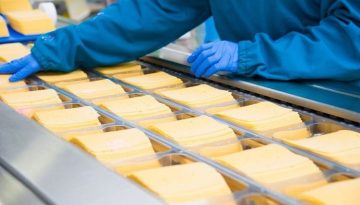Η μεγάλη αναδιάταξη στα τρόφιμα: Funds και πολυεθνικές επενδύουν δυναμικά στην Ελλάδα
