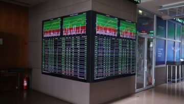 Χρηματιστήριο: Τραπεζικές πιέσεις, μπαίνει στους δείκτες STOXX η Credia