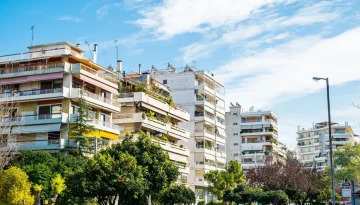 &Pi;&omicron;ύ &alpha;&kappa;&rho;&iota;&beta;&alpha;ί&nu;&omicron;&upsilon;&nu; &pi;&epsilon;&rho;&iota;&sigma;&sigma;ό&tau;&epsilon;&rho;&omicron; &tau;&alpha; &delta;&iota;&alpha;&mu;&epsilon;&rho;ί&sigma;&mu;&alpha;&tau;&alpha;: &Tau;&alpha; &sigma;&tau;&omicron;&iota;&chi;&epsilon;ί&alpha; &tau;&eta;&sigmaf; &Tau;&tau;&Epsilon; &gamma;&iota;&alpha; &Alpha;&theta;ή&nu;&alpha;, &Theta;&epsilon;&sigma;&sigma;&alpha;&lambda;&omicron;&nu;ί&kappa;&eta; &kappa;&alpha;&iota; &pi;&epsilon;&rho;&iota;&phi;έ&rho;&epsilon;&iota;&alpha;