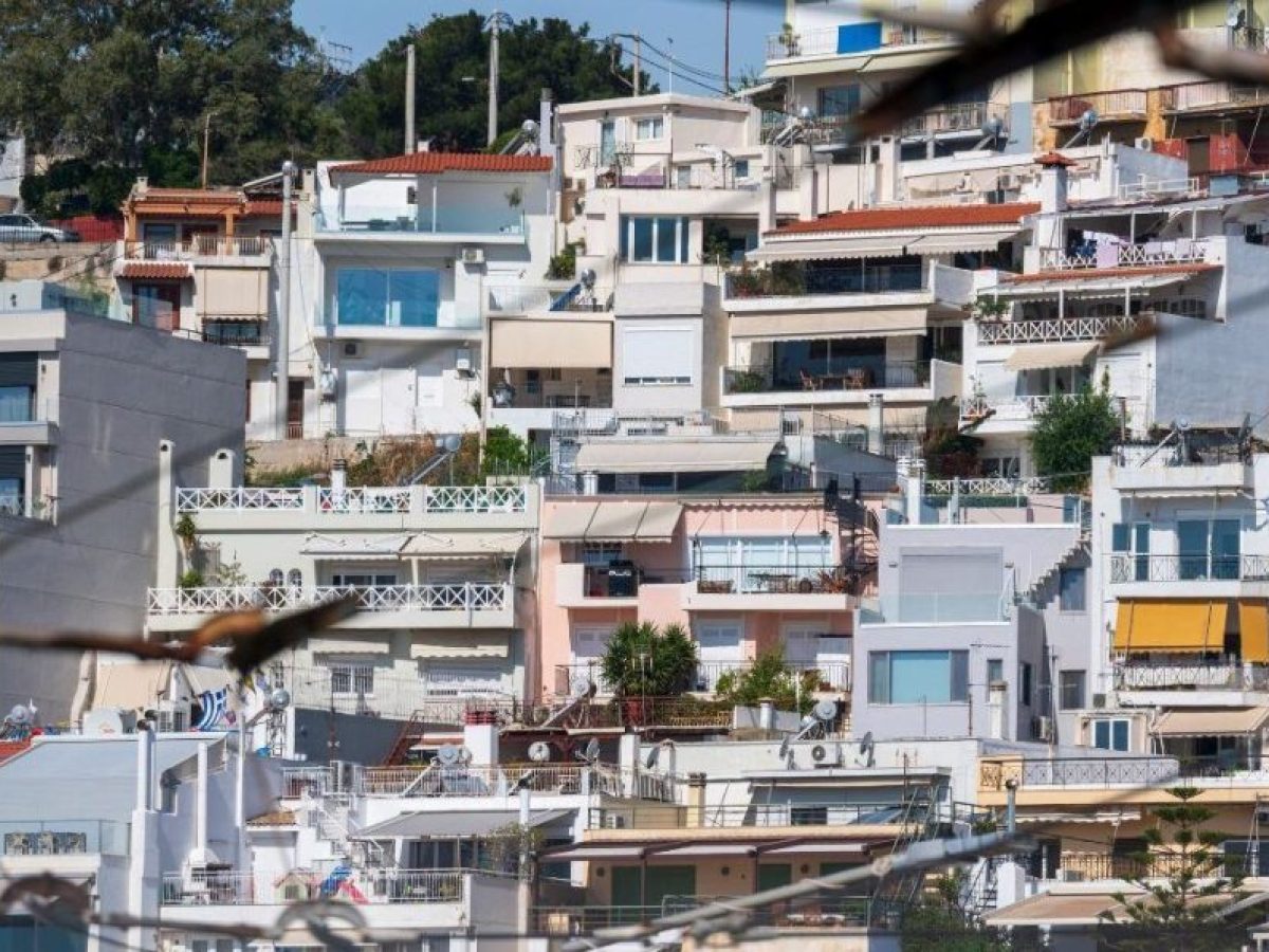 ΔΝΤ: Πώς θα λυθεί το στεγαστικό στην Ελλάδα – Εκτόξευση των τιμών την τελευταία 10ετία