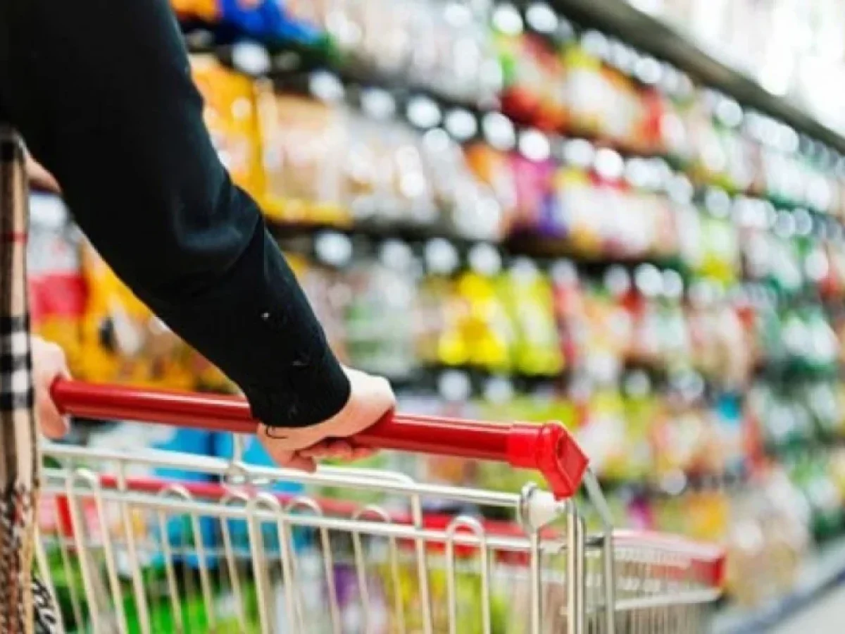 Σούπερ μάρκετ: Μόνιμες μειώσεις τιμών έως 20% από τις 31 Αυγούστου – Ποια προϊόντα αφορά το μέτρο