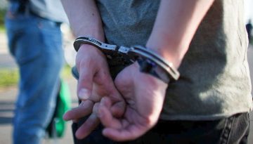 Υποψήφιος βουλευτής με το ΠΑΣΟΚ συνελήφθη ως φερόμενο αρχηγικό μέλος κυκλώματος που προκάλεσε ζημιά €400.000 στον ΕΟΠΥΥ – Mononews.gr