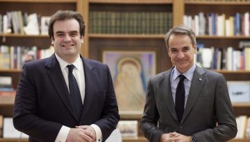 Το νέο δημοσιονομικό χώρο των 1,2 δισ. ευρώ «ζυγίζει» η κυβέρνηση – Το πακέτο μέτρων της ΔΕΘ για μισθωτούς, συνταξιούχους, επαγγελματίες και επιχειρήσεις