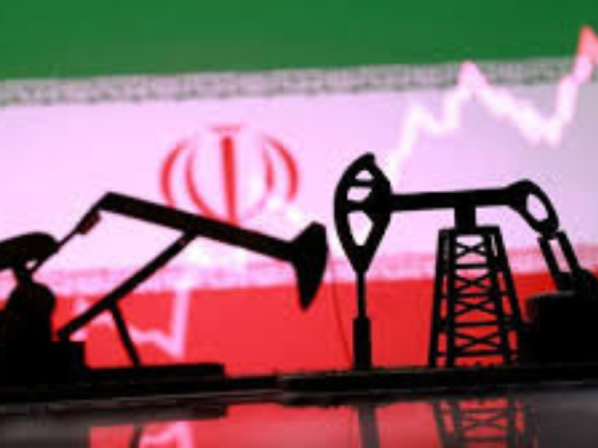 Πετρέλαιο: Άνοδος με το Brent να φτάνει τα 80 δολάρια το βαρέλι μετά τον τερματισμό της εκεχειρίας με το Ιράν από τον Τραμπ