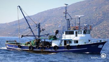 Κόντρα για τις τουρκικές μηχανότρατες στο Αιγαίο: Καταγγελίες για παράνομη αλιεία – Τι απαντά το Λιμενικό