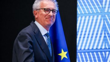 ESM: Η Ελλάδα πέρασε το «stress test» του χρέους – Μείωση ακόμη και στο δυσμενές σενάριο την επόμενη 10ετία