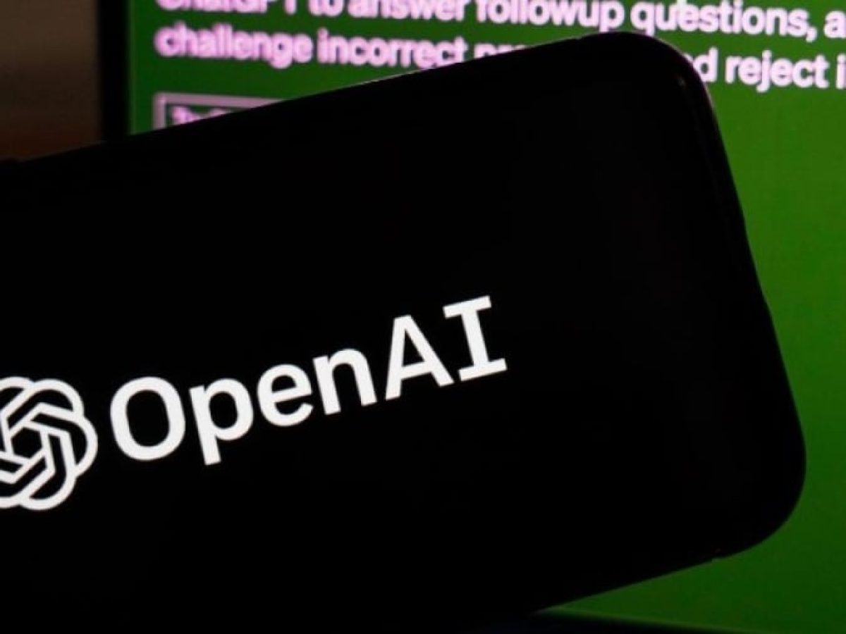 Apple κατά OpenAI: Αγωγή για υπεξαίρεση εμπορικών μυστικών και «πόλεμος» για τις συσκευές AI