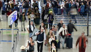 Στα 30,7 εκατομμύρια η δυναμική της επιβατικής κίνησης και αύξηση 7,6% κατά τη θερινή περίοδο