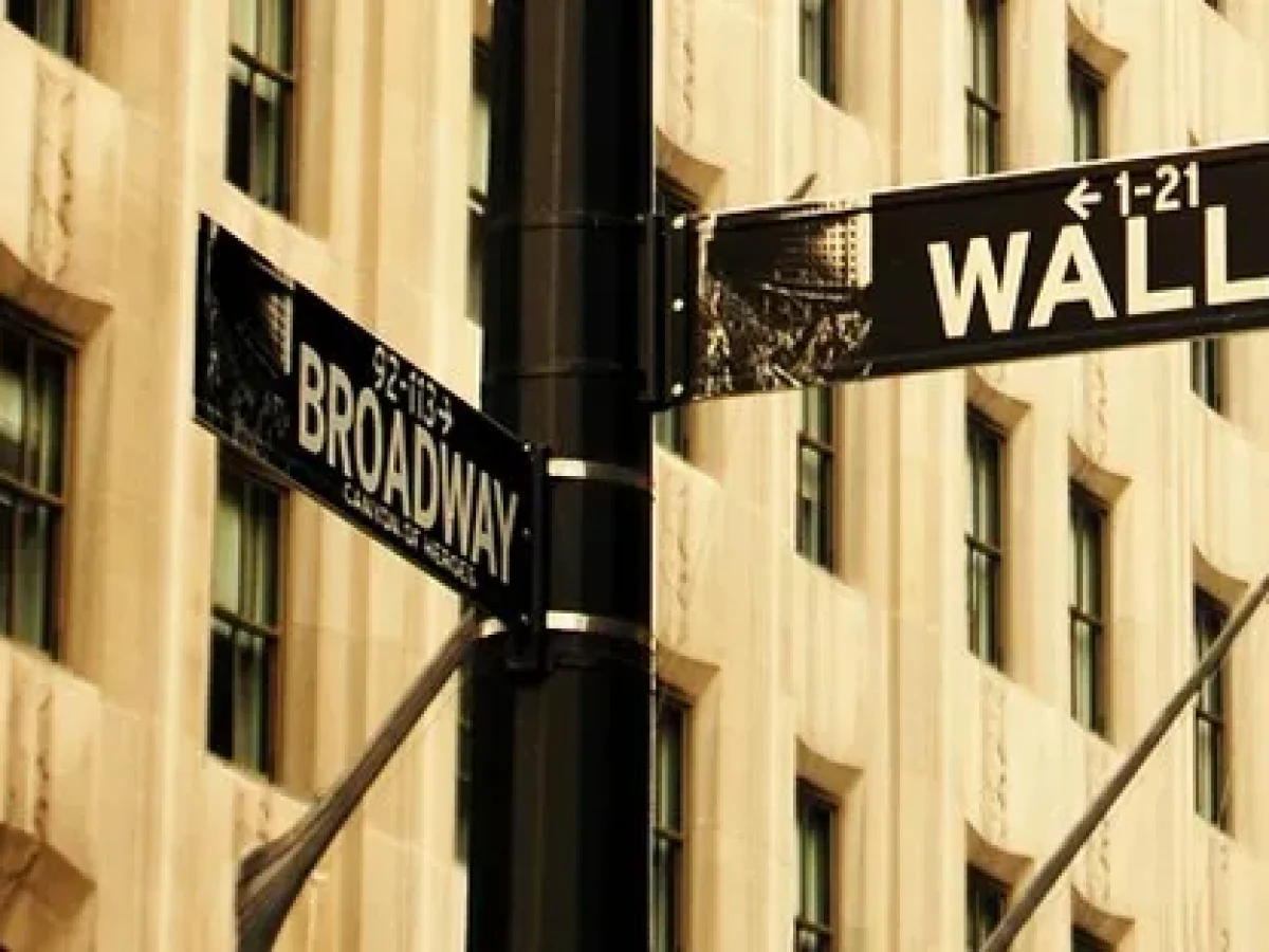 Wall Street: Πτώση με βαρίδι τους ημιαγωγούς μετά τις ανακοινώσεις της TSMC