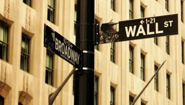 Wall Street: Πτώση με βαρίδι τους ημιαγωγούς μετά τις ανακοινώσεις της TSMC