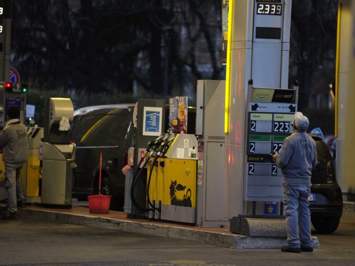 Συνεχίζονται οι ανατιμήσεις σε καύσιμα και φυσικό αέριο – Δεν αναμένεται σύντομα πτώση των τιμών