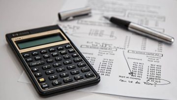 Ενεργοποιούνται τα νέα μέτρα για ρύθμιση οφειλών