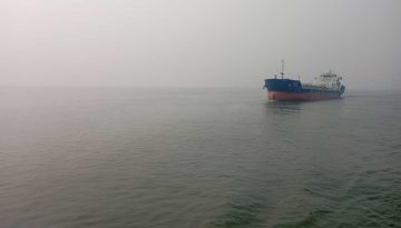 Πετρέλαιο: Μικρή αποκλιμάκωση, αλλά πάνω από τα 84 δολάρια το βαρέλι