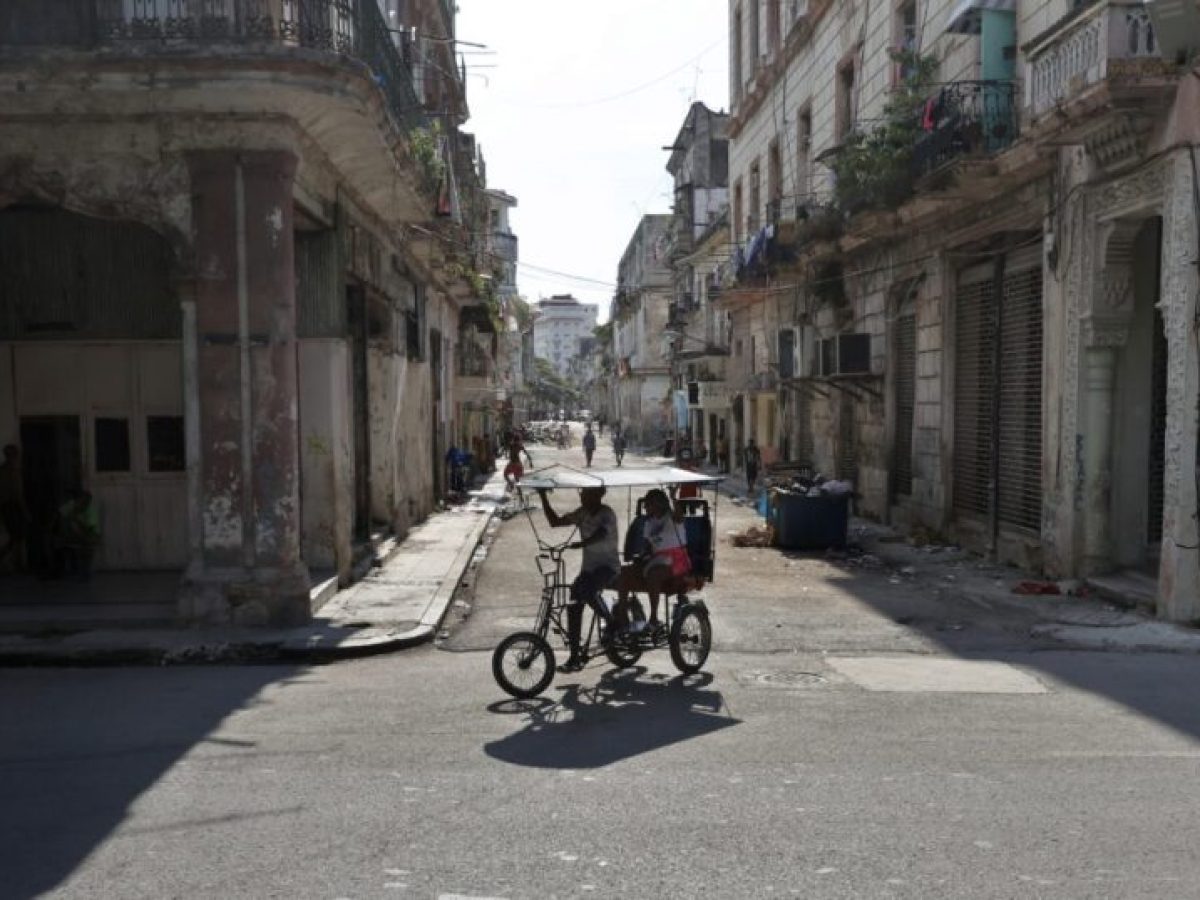 Κούβα: Κοσμογονία με άνοιγμα σε ιδιώτες για τομείς της Οικονομίας – Στο κράτος υγεία, ασφάλεια και εκπαίδευση