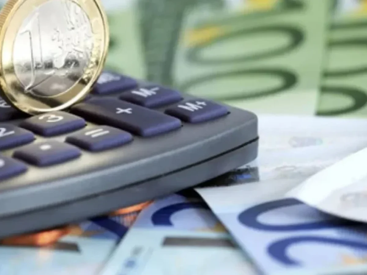 Ανοίγει σήμερα ο νέος εξωδικαστικός μηχανισμός – Ποιοι οφειλέτες ευνοούνται και τι αλλάζει στις ρυθμίσεις χρεών